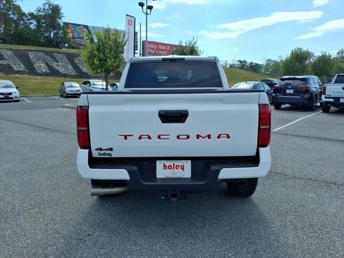 Certified 2024 Toyota Tacoma TRD Sport AWD/4WD image 6