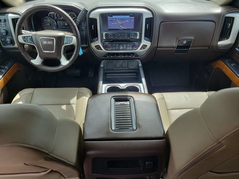 Used 2018 GMC Sierra 1500 SLT AWD/4WD image 16