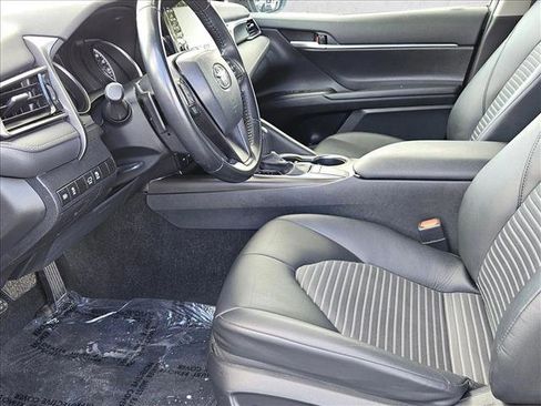 Used 2024 Toyota Camry SE image 20