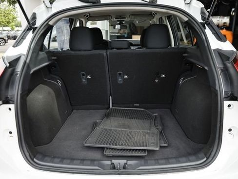 Used 2024 Nissan Kicks SV FWD image 29