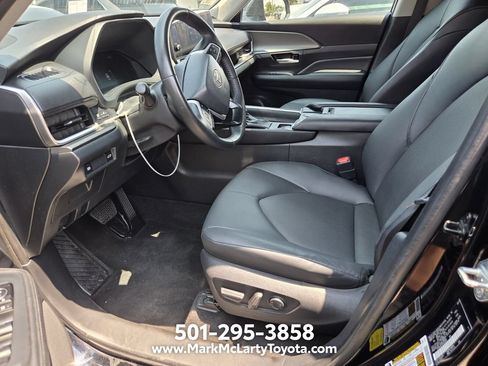 Used 2024 Toyota Grand Highlander FWD image 5