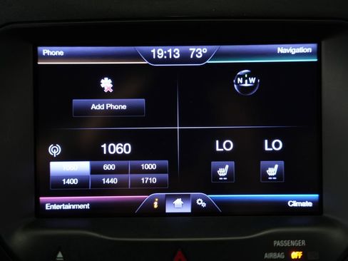 Used 2013 Ford Explorer XLT image 19