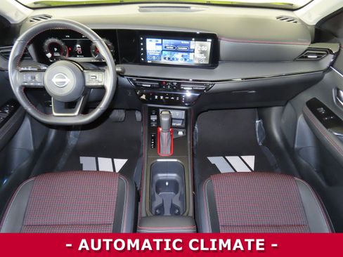 Certified 2025 Nissan Kicks SR w/ Illumination Package image 11