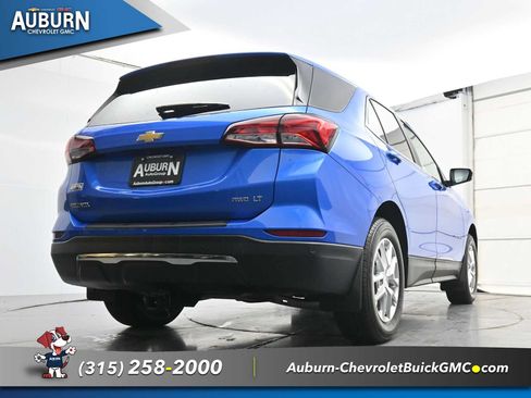 Used 2024 Chevrolet Equinox LT AWD/4WD image 24