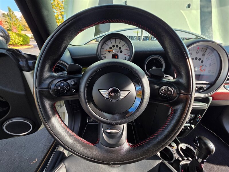 Used 2013 MINI Cooper Hardtop w/ Premium Pkg 2 FWD image 36