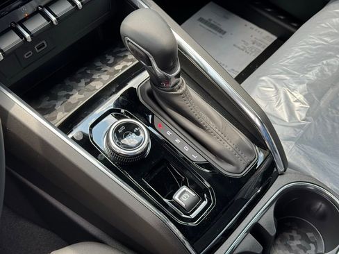 New 2026 GMC Canyon Elevation w/ Convenience Package image 29