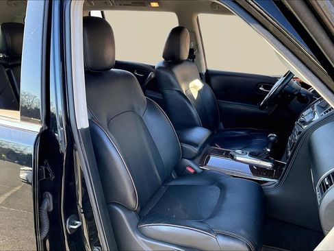 Used 2020 Nissan Armada SL image 20