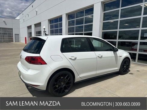 Used 2017 Volkswagen Golf 4-Door FWD image 6
