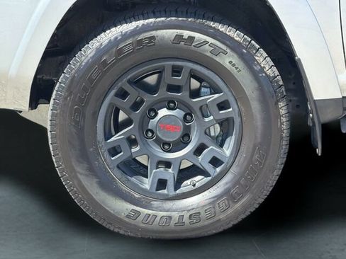 Used 2021 Toyota 4Runner TRD Off-Road Premium w/ Moonroof Package AWD/4WD image 34