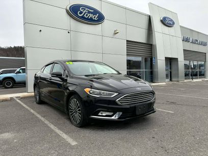Used 2017 Ford Fusion SE w/ Fusion SE Technology Package