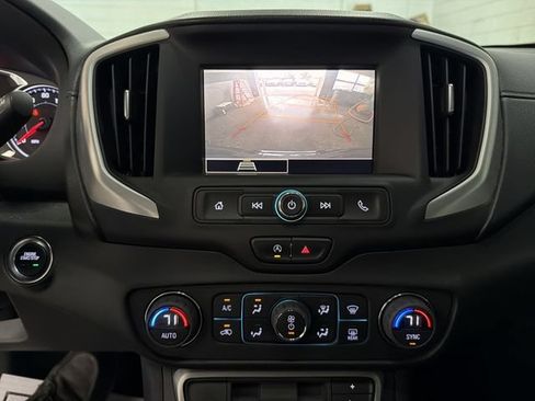Used 2022 GMC Terrain SLE w/ Driver Convenience Package AWD/4WD image 17