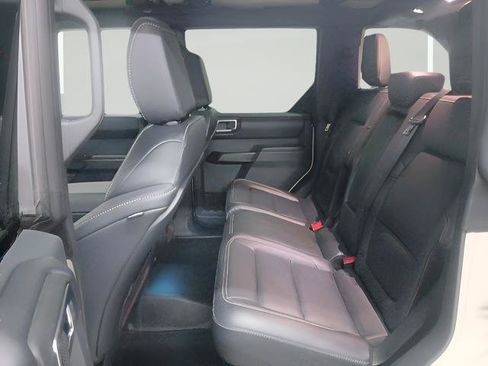 Used 2025 Ford Bronco Badlands AWD/4WD image 21