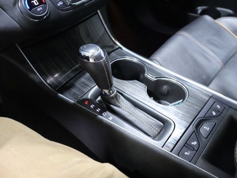 Used 2018 Chevrolet Impala Premier FWD image 30