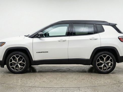 Used 2025 Jeep Compass Limited AWD/4WD image 5