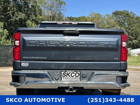 Used 2020 Chevrolet Silverado 1500 LT w/ Trailering Package image 4