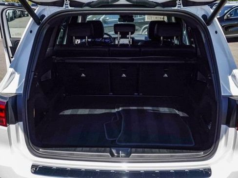 Used 2024 Mercedes-Benz EQB 300 4MATIC image 26