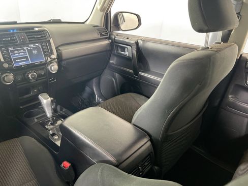 Used 2021 Toyota 4Runner TRD Off-Road image 21