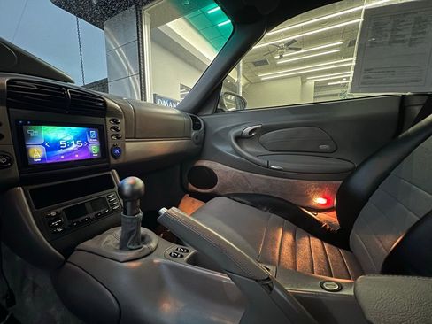 Used 2000 Porsche 911 Carrera image 13