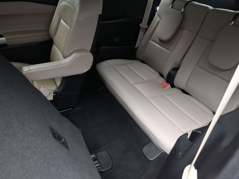 Used 2021 Ford Explorer XLT w/ Equipment Group 202A image 23