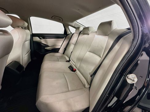 Used 2018 Honda Accord LX image 22