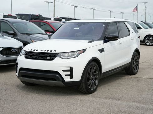 Used 2018 Land Rover Discovery HSE AWD/4WD image 12