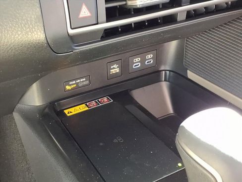 New 2026 Toyota Camry SE w/ Convenience Package FWD image 17