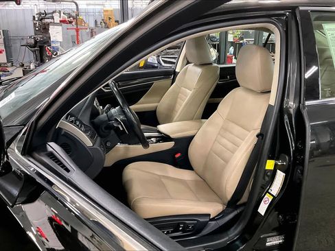 Used 2018 Lexus GS 350 AWD w/ Premium Package image 8