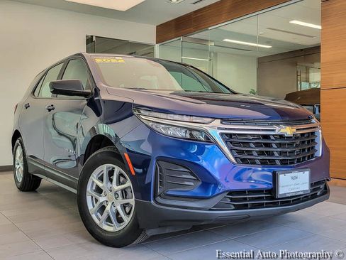 Used 2022 Chevrolet Equinox LS FWD image 1