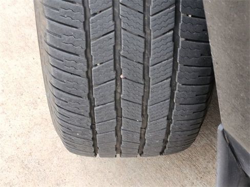 Used 2024 GMC Yukon XL Denali Ultimate image 11