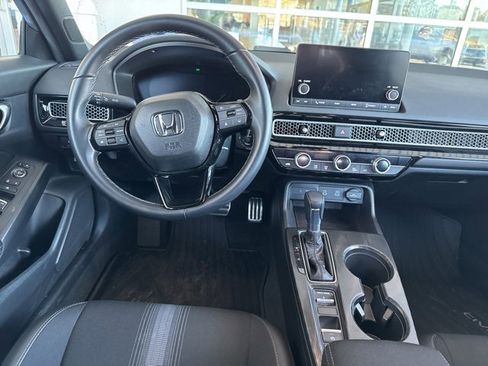 Used 2025 Honda Civic Sport image 7
