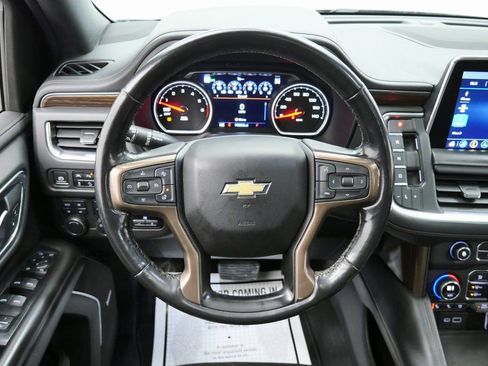 Used 2021 Chevrolet Suburban High Country w/ Premium Package image 25