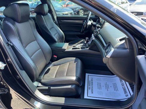 Used 2019 Honda Accord Sport image 15