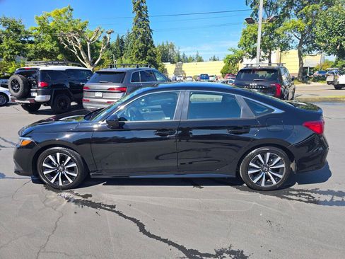Used 2023 Honda Civic EX image 16