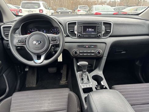 Used 2018 Kia Sportage LX image 8
