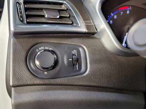 Used 2015 Cadillac SRX Luxury w/ Driver Awareness Package image 40