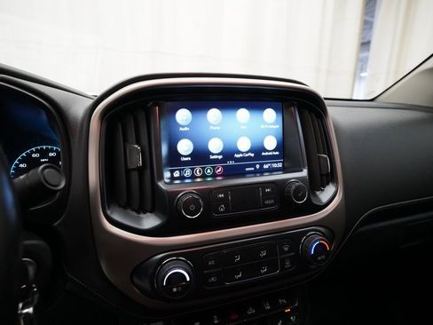 Used 2019 GMC Canyon Denali image 6