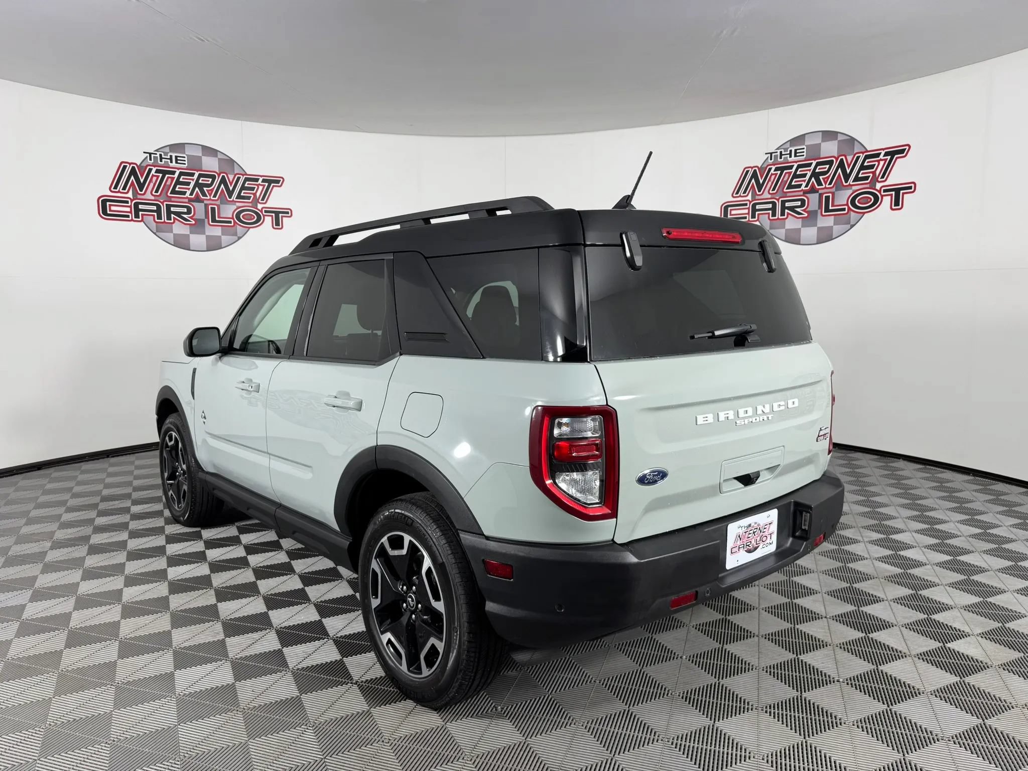 Used 2024 Ford Bronco Sport Outer Banks w/ Tech Package AWD/4WD image 5