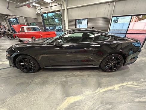 Used 2020 Ford Mustang GT w/ Equipment Group 301A RWD image 31