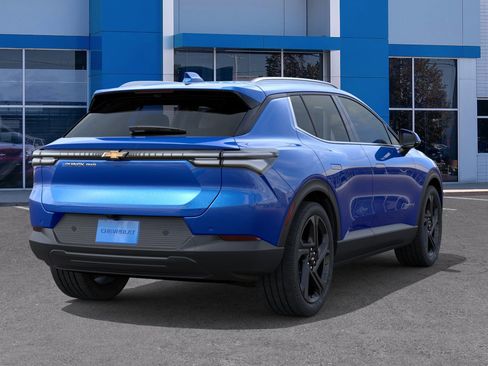 New 2026 Chevrolet Equinox EV LT image 4