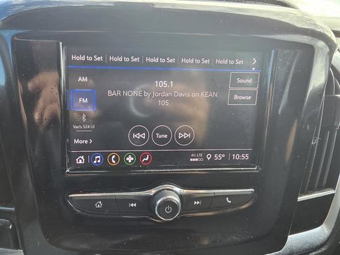 Used 2021 Chevrolet Traverse LS image 20