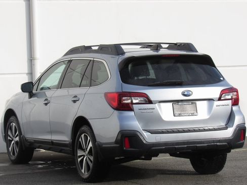 Used 2018 Subaru Outback 2.5i Limited w/ Popular Package #2 image 5
