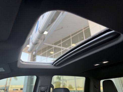 Used 2024 GMC Sierra 1500 Denali w/ Denali Reserve Package image 11