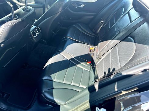 Used 2015 Mercedes-Benz C 300 4MATIC Sedan image 9