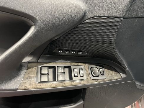 Used 2010 Lexus IS 350C image 42