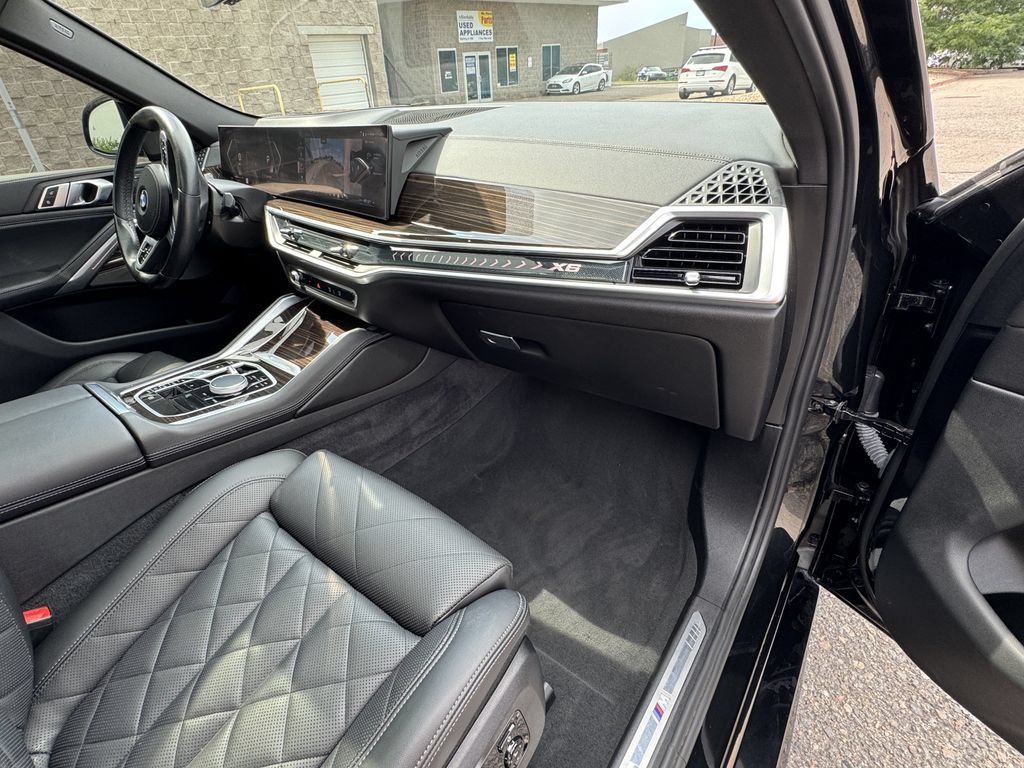 Used 2024 BMW X6 xDrive40i w/ Premium Package AWD/4WD image 41