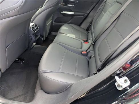 Certified 2026 Mercedes-Benz GLC 300 image 14