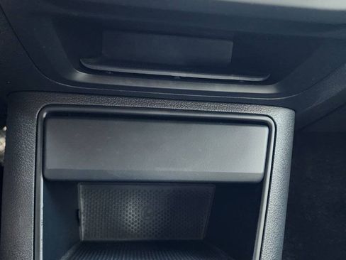 Used 2015 Volkswagen Tiguan S FWD image 16