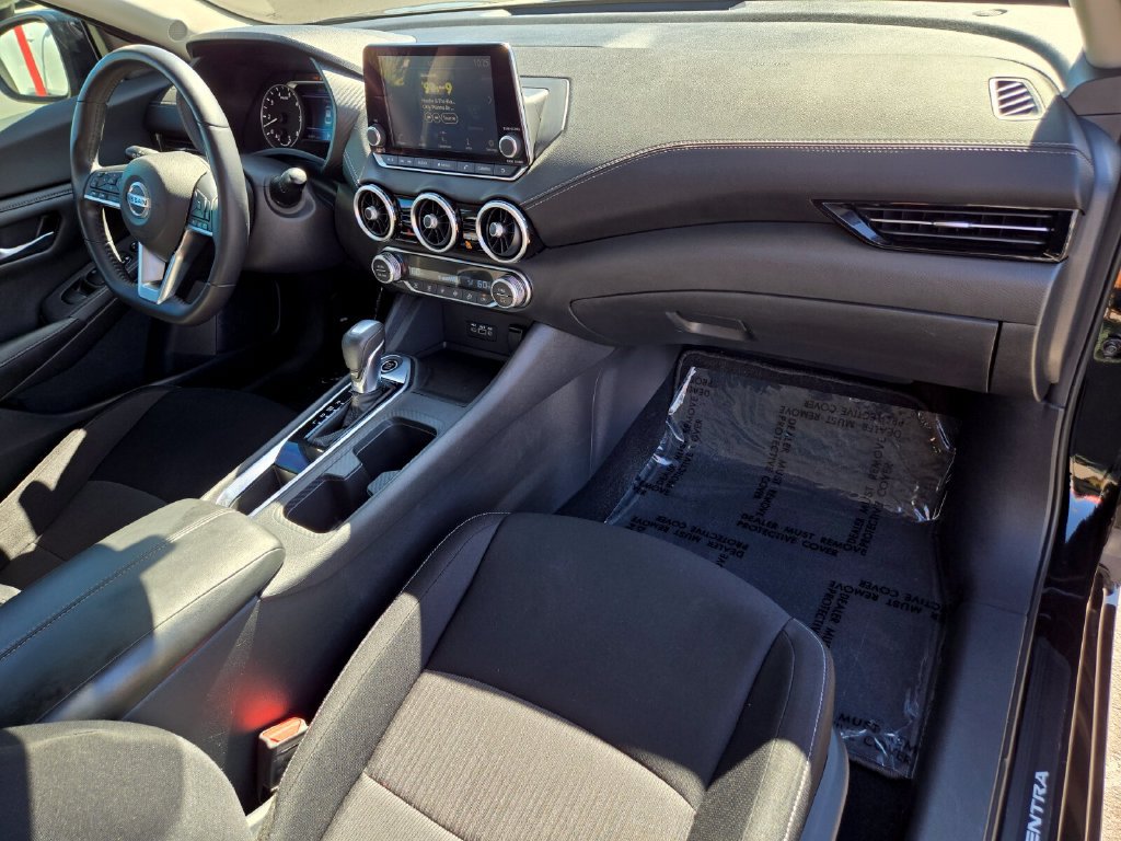 Certified 2020 Nissan Sentra SV FWD image 23