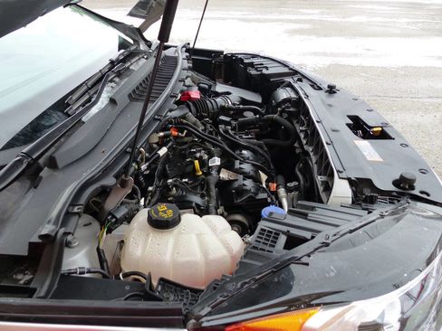 Used 2023 Ford Edge Titanium w/ Equipment Group 301A image 17