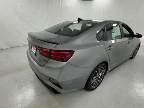 Used 2024 Kia Forte GT-Line w/ GT-Line Premium Package FWD image 3